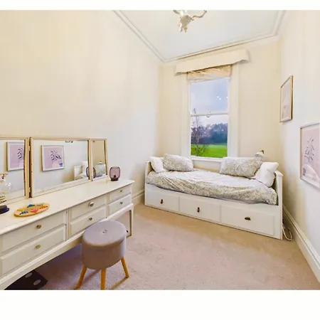 South Cliff Retreat *