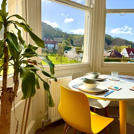 South Cliff Retreat 斯卡伯勒